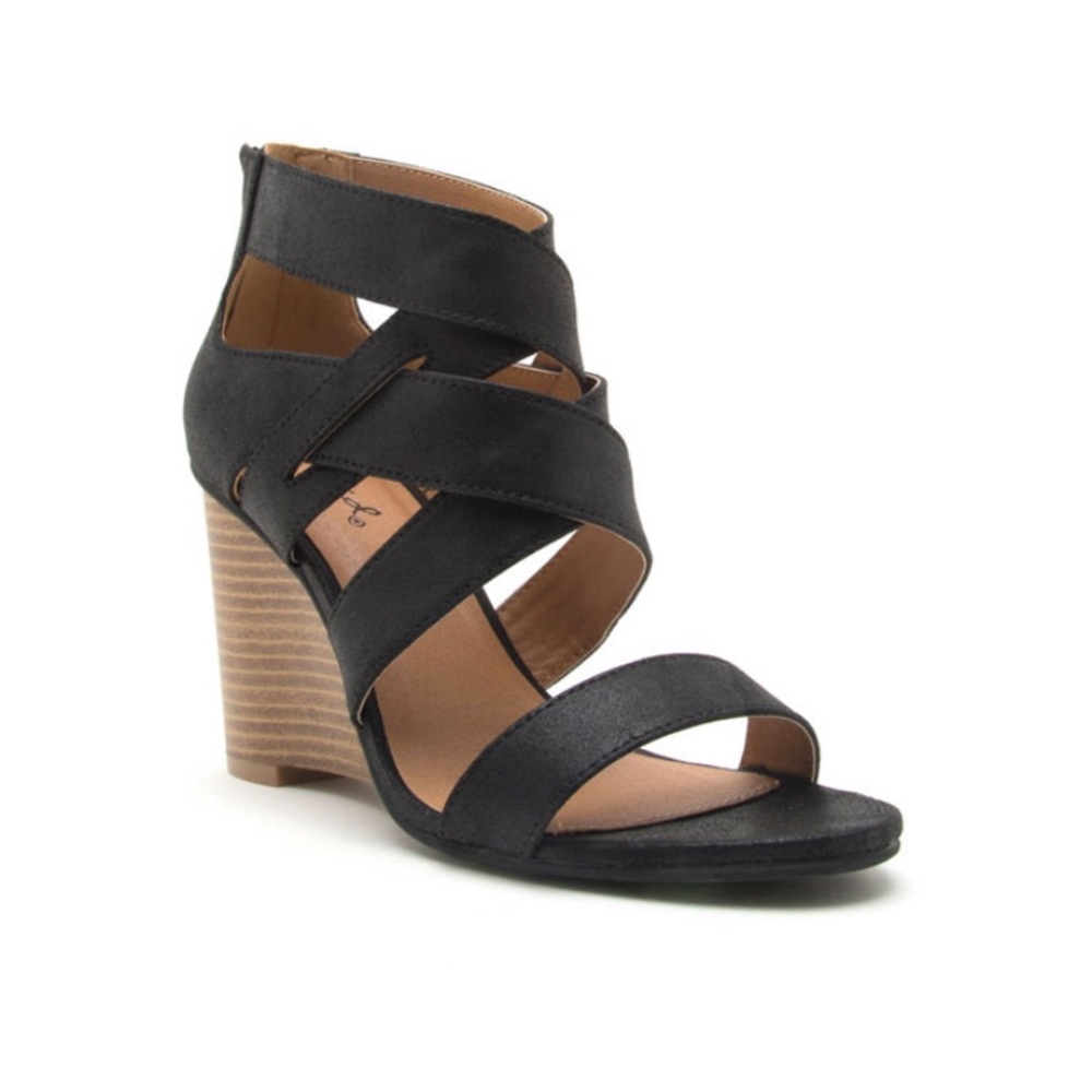 NEW! Qupid Brody Zip Back Wedge Sandals in Black
